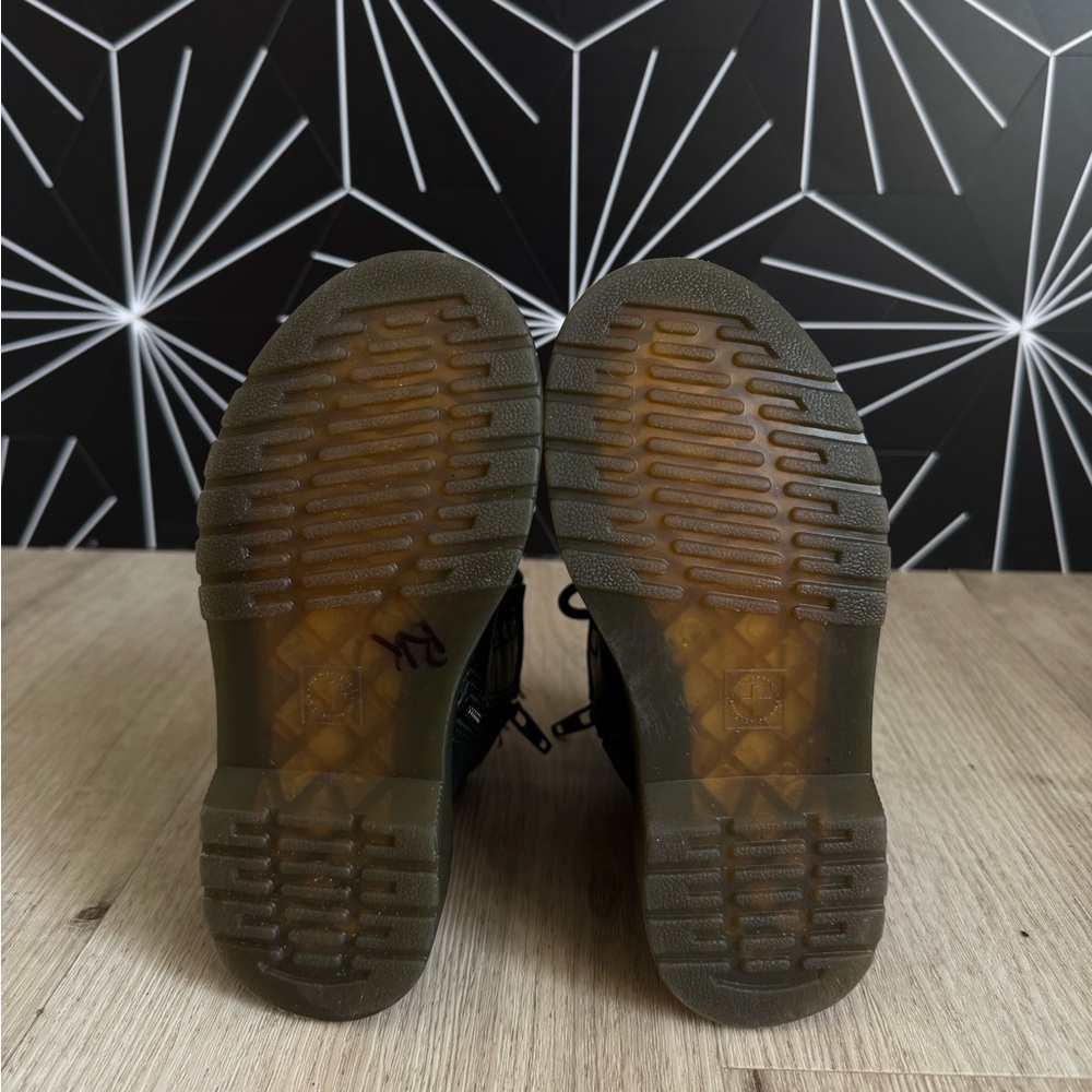 Dr. Martens Junior 1460 Softy T Leather Lace Up Boots - Picture 3 of 7